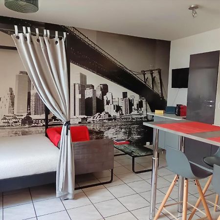Charmant Studio Proximite Centre-Ville Et Gare Chalons en Champagne Ngoại thất bức ảnh