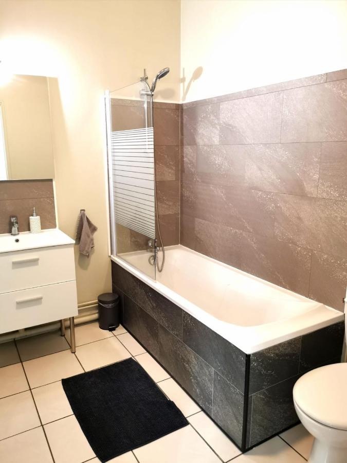 Charmant Studio Proximite Centre-Ville Et Gare Chalons en Champagne Ngoại thất bức ảnh