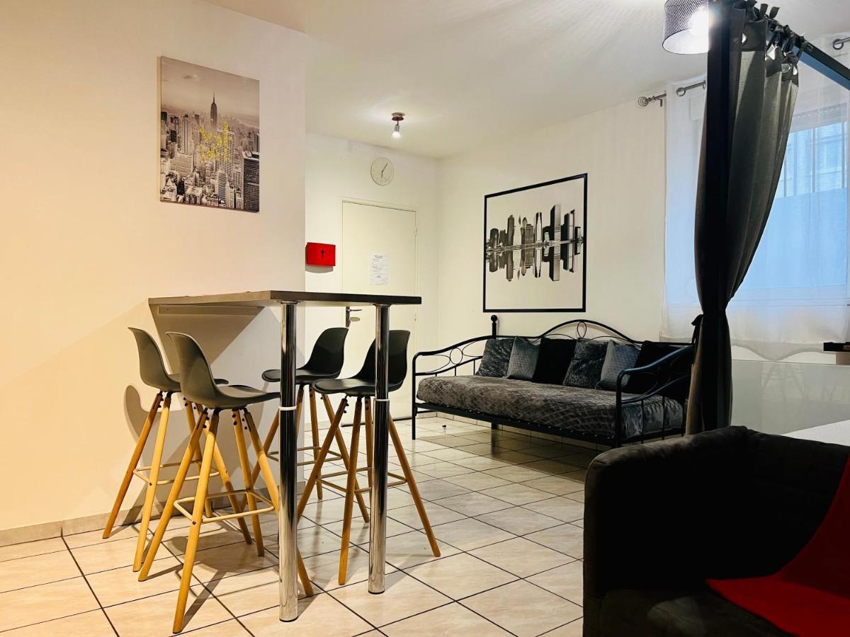 Charmant Studio Proximite Centre-Ville Et Gare Chalons en Champagne Ngoại thất bức ảnh