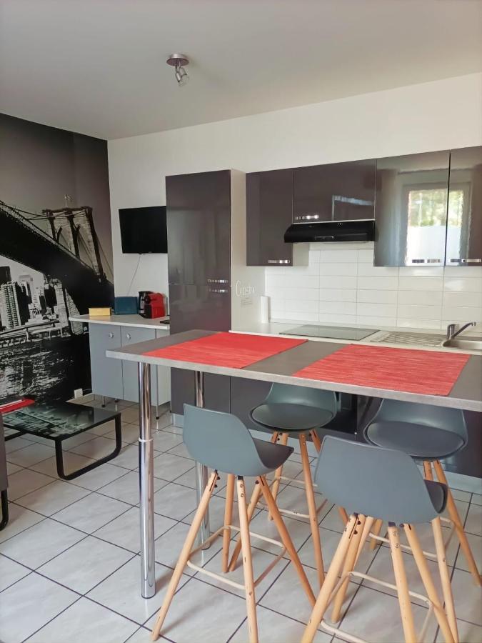 Charmant Studio Proximite Centre-Ville Et Gare Chalons en Champagne Ngoại thất bức ảnh
